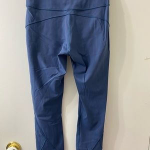 Lululemon 25” in movement legging